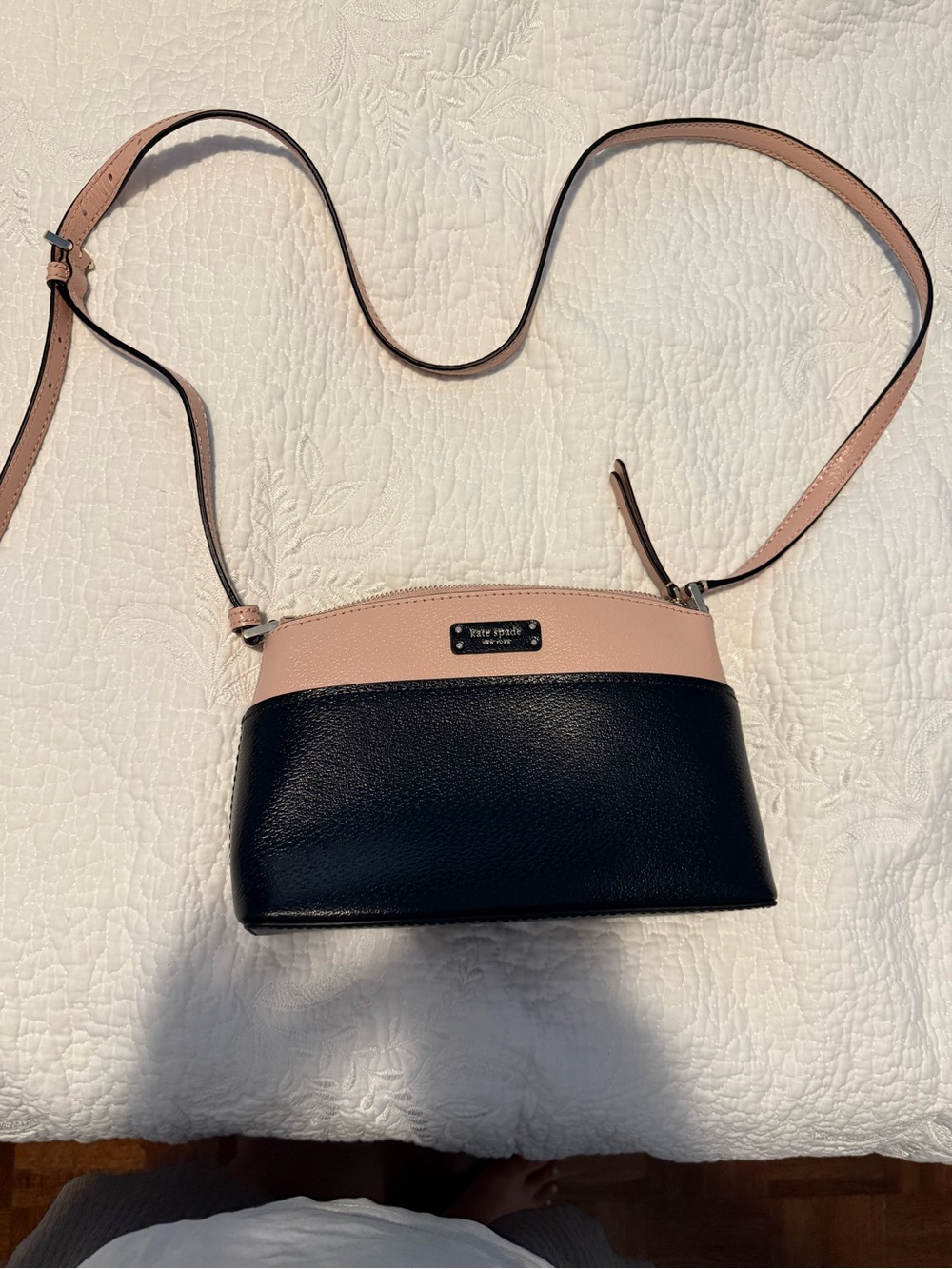 👜 Kate Spade New York Black & Blush Pink Crossbody Bag